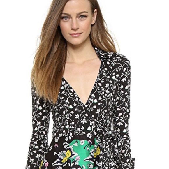 DVF Jewel wrap dress w/pockets - Picture 2 of 6